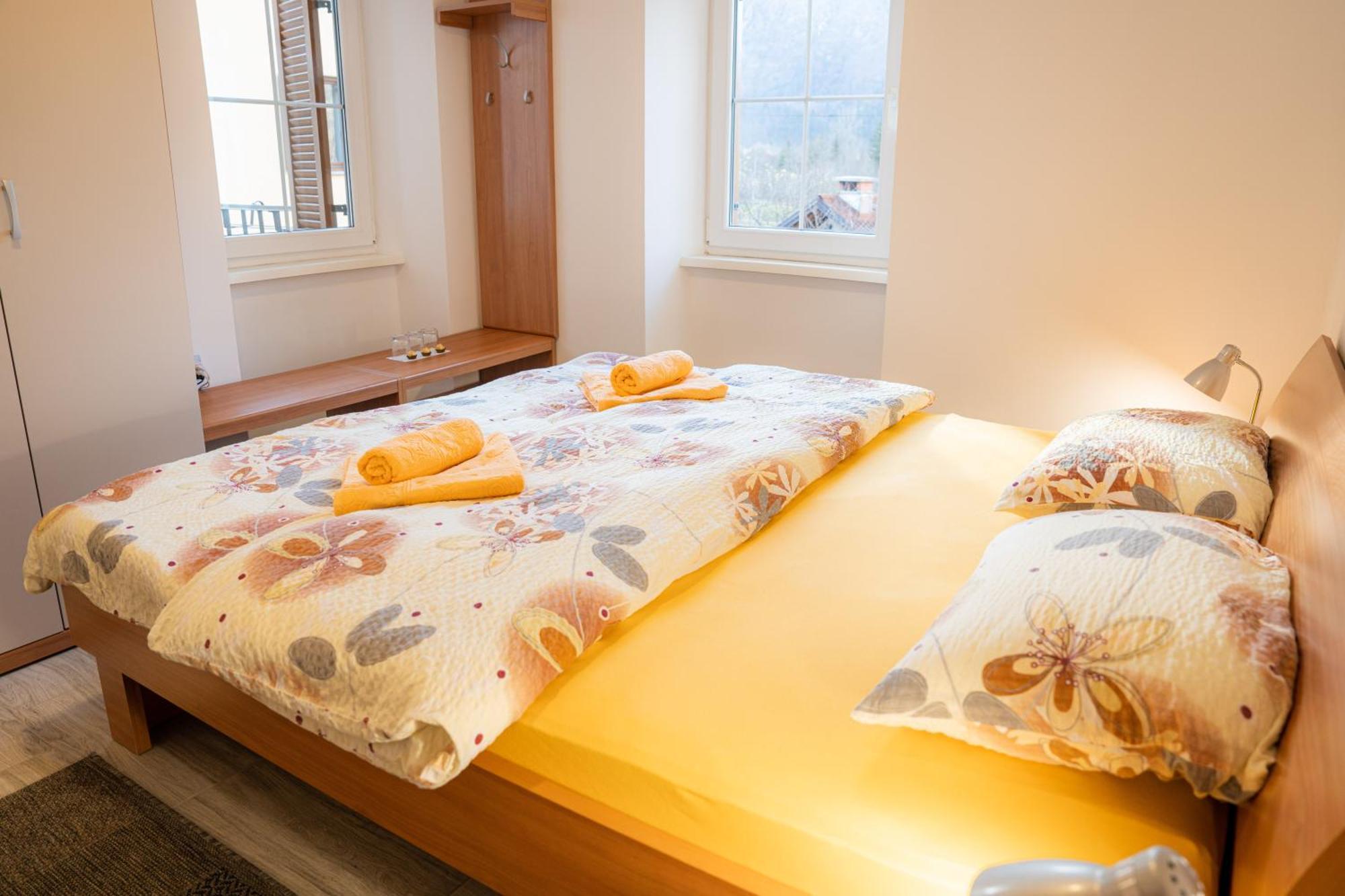 Relax House Soca Guest House Bovec Ruang foto